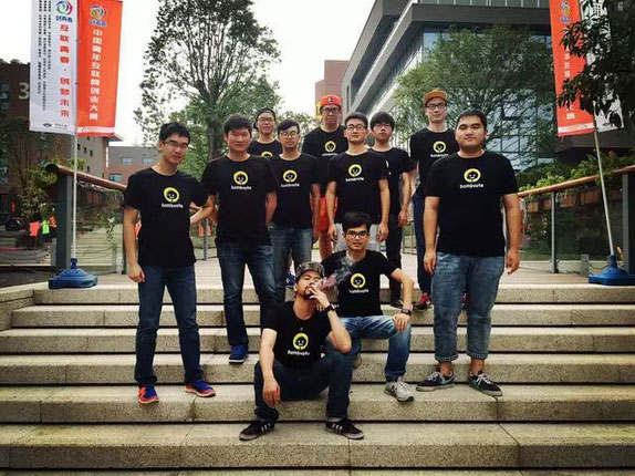 80后海归做了款APP,只为了解决“女朋友跟妈妈同时掉水里先救谁”这个问题 80后海归做了款APP,只为了解决“女朋友跟妈妈同时掉水里先救谁”这个问题